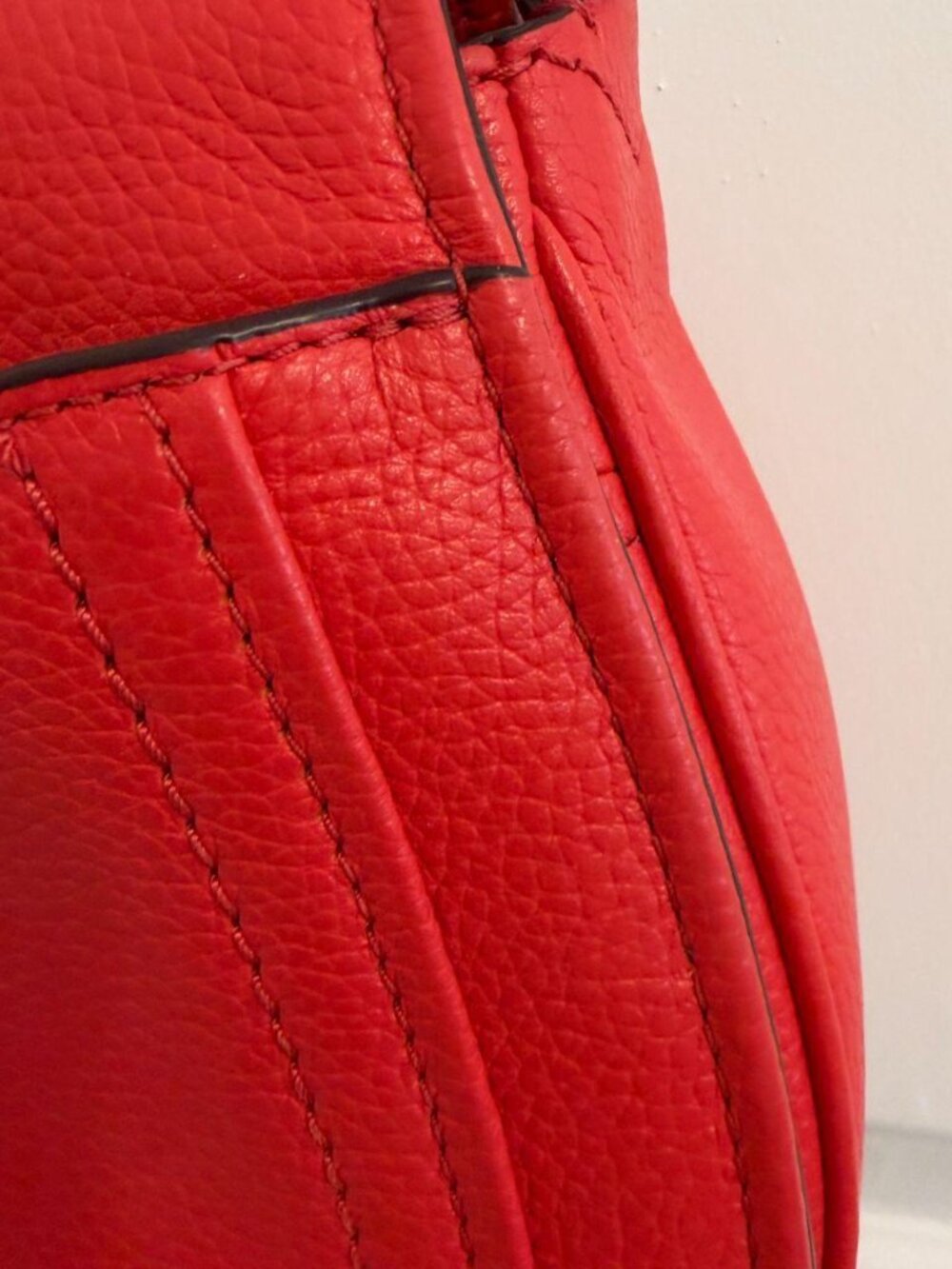 Marc Jacobs Empire City Mini Leather Messenger Bag - Picture 3 of 8